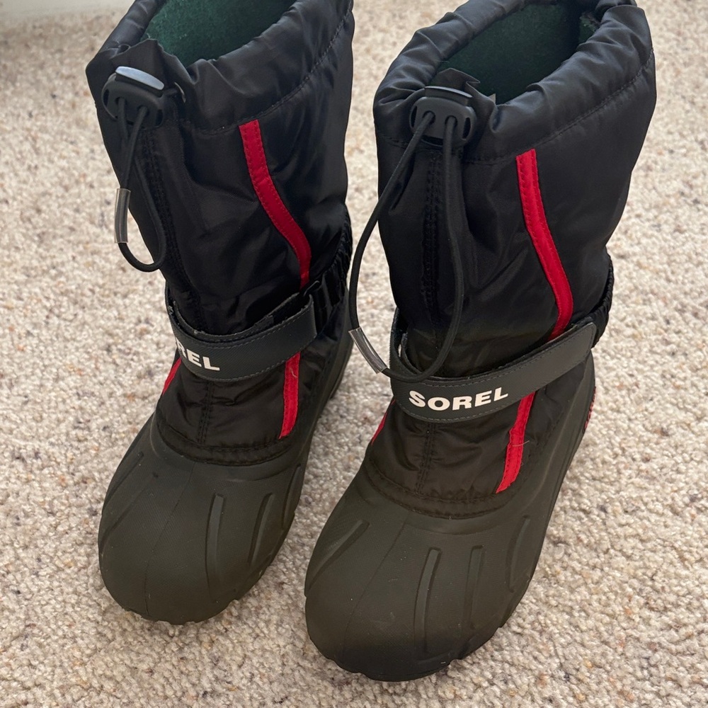 Boys Sorel snow boots